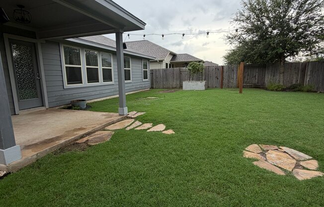 124 SAGE MDWS DR
