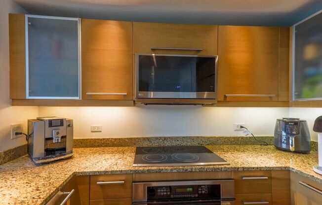 1 bed, 1.5 baths, $1,975, Unit # 1105