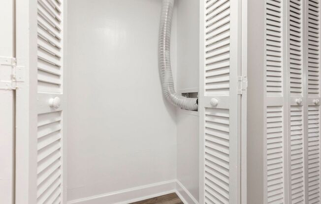 2 beds, 2 baths, $895, Unit 306