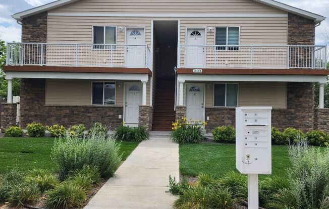 East6th203 (KC-AM)