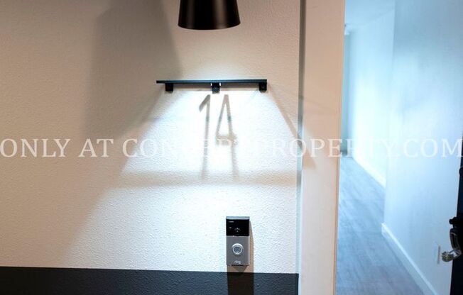 2 beds, 1 bath, 894 sqft, $1,699, Unit 08