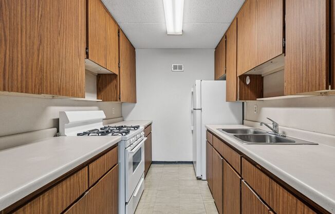 1 bed, 1 bath, 800 sqft, $1,350, Unit 306