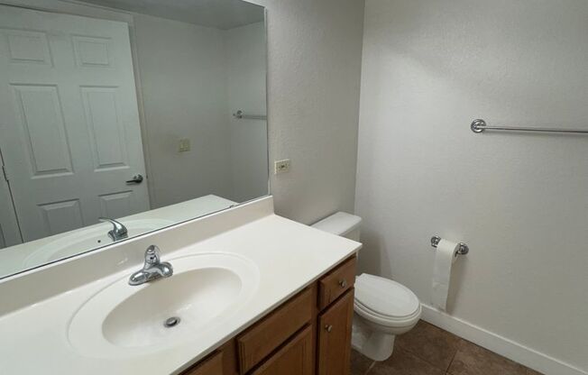2 beds, 2 baths, $1,775, Unit # 3101