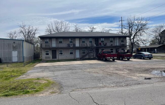 VICKSBURG APARTMENTS