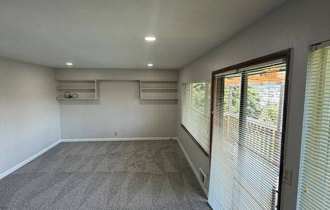 852 Nickerson