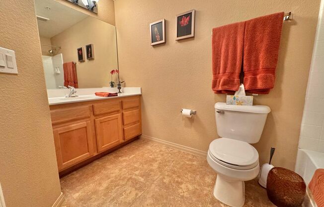 2 beds, 2 baths, $2,000, Unit # 3123