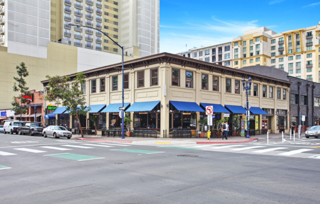 Julian Building – Lofts