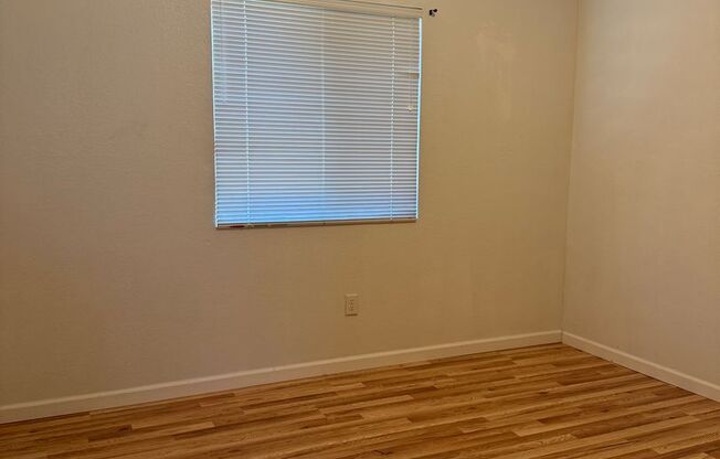 3 beds, 1 bath, $1,900