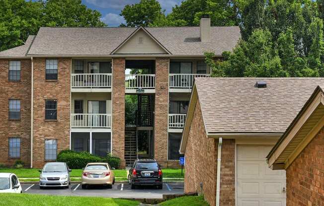 Property Exterior at Shillito Park Apartments, Kentucky, 40503