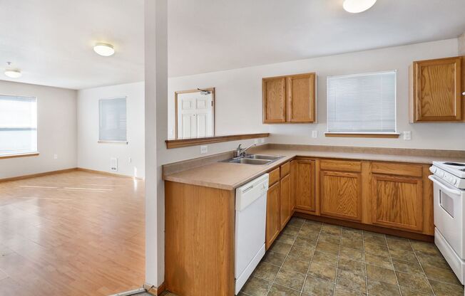 2 beds, 1 bath, 738 sqft, $1,725, Unit 250-106 (ADA)