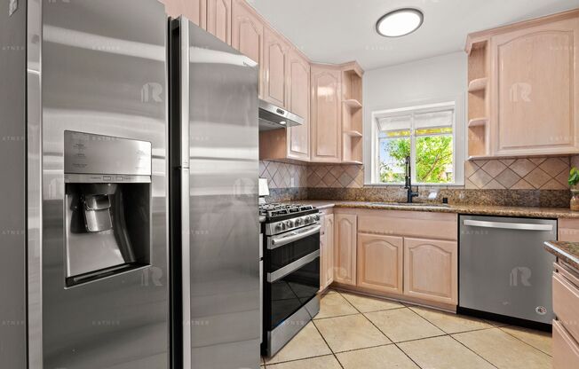 LARGE 3+2 HOUSE ON QUIET STREET ~ GORGEOUS BACKYARD WITH GRILL & ENTERTAINMENT AREA ~ 1 MONTH FREE