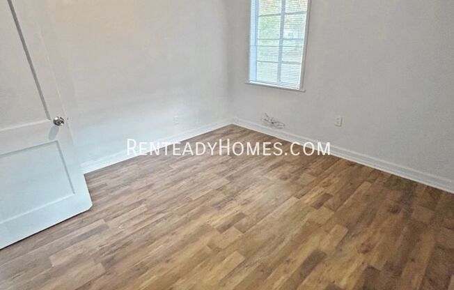 2 beds, 1 bath, $1,350