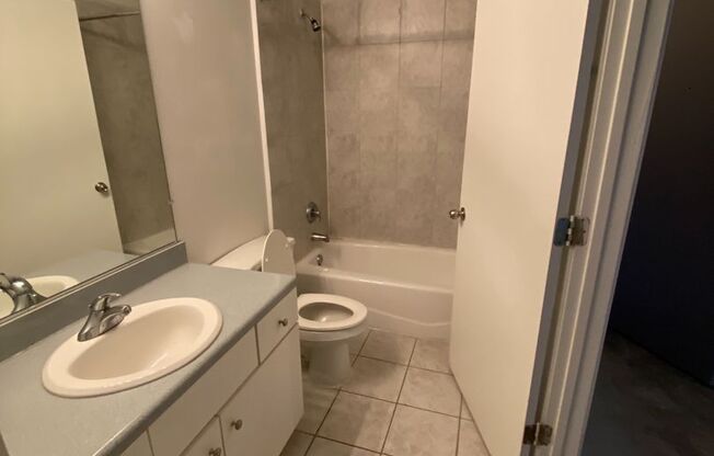 Studio, 1 bath, 590 sqft, $1,550, Unit A-609