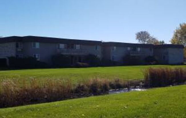 2 beds, 1 bath, 800 sqft, $1,019, Unit 8034 - 202