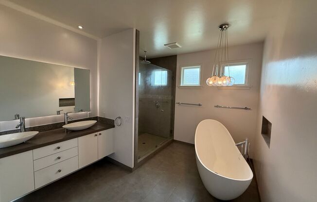 Stunning 4 Bed / 3 Bath Pacific Beach Home with Scenic Backyard & Prime Location