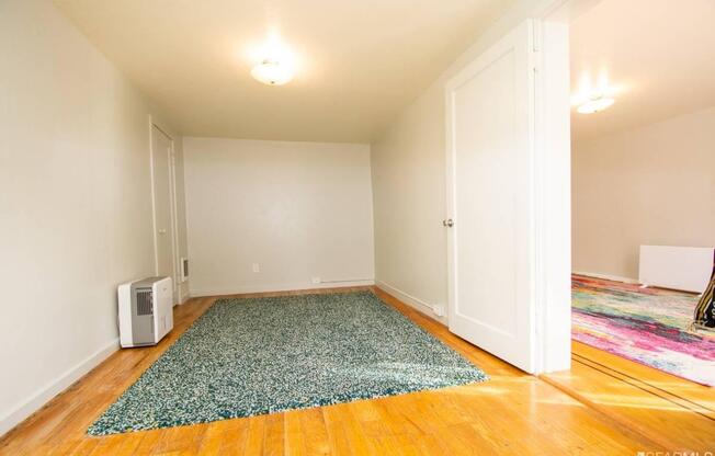 108 19 AVE