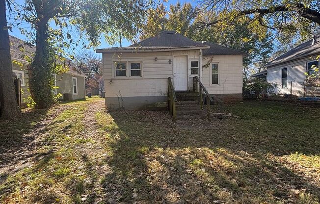 2 beds, 1 bath, $850