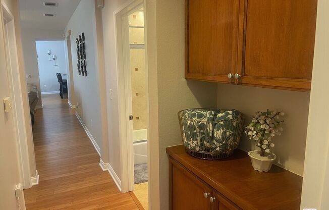 5625 Crescent Park W Apt 318