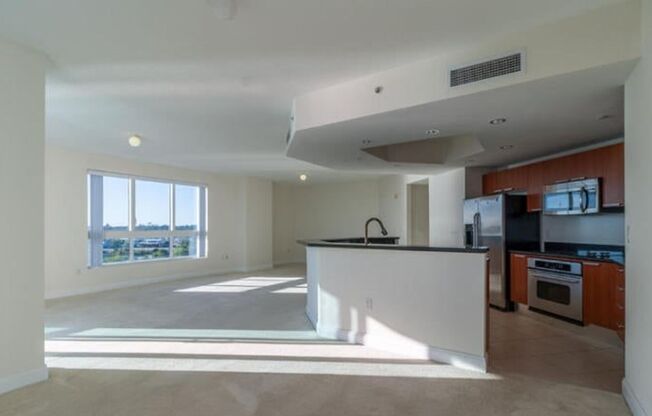 Direct riverfront 3 bedroom 3 bath