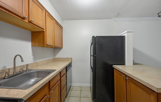 1 bed, 1 bath, 570 sqft, $1,095, Unit 3336 32