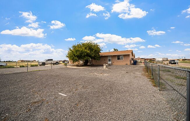 2bed 1bath duplex with fenced yard