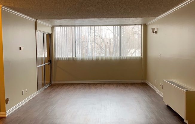 2 beds, 1 bath, 900 sqft, $1,521, Unit 301