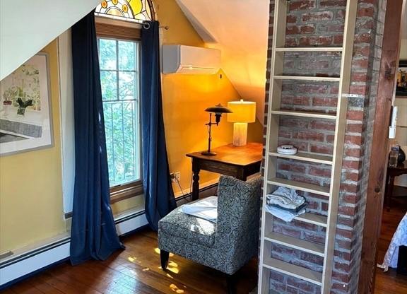 2 beds, 1.5 baths, 1,200 sqft, $4,500, Unit 3