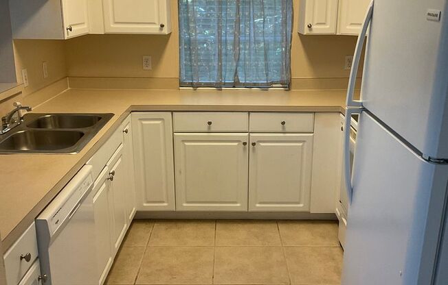 Great Condo in the NW