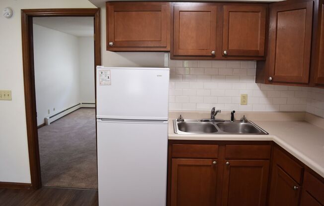 1 bed, 1 bath, 571 sqft, $825, Unit AD-31