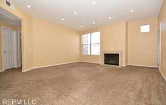 8555 W Russell Rd #2066