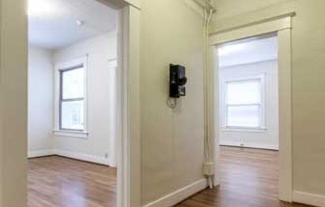 1 bed, 1 bath, 680 sqft, $1,675, Unit 25