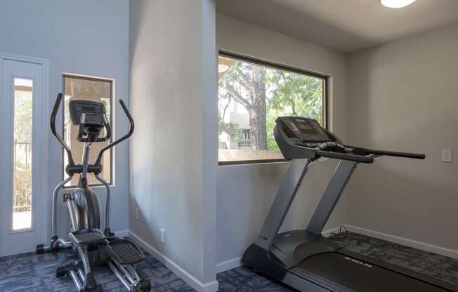 Fitness center at Villas de la Terraza Apartments in Albuquerque NM October 2020