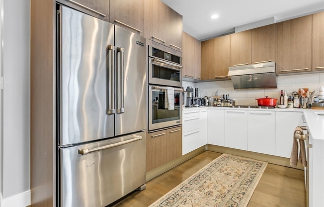 2 beds, 2 baths, 1,422 sqft, $5,300, Unit 612