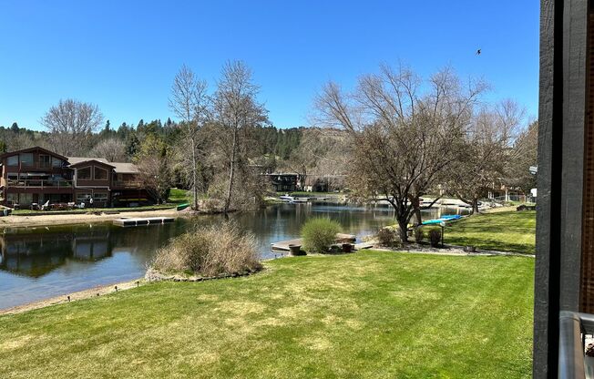 Woodlake Village Apts