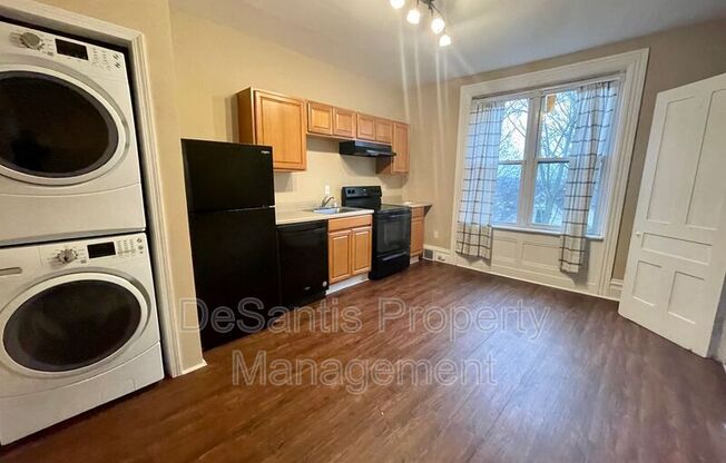 240 LAFAYETTE AVE