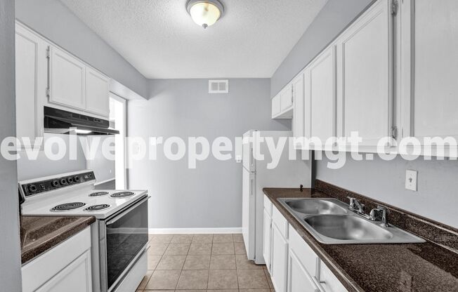 2 beds, 2 baths, $995