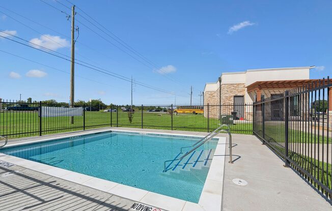 2 beds, 1 bath, 944 sqft, $1,469, Unit 332