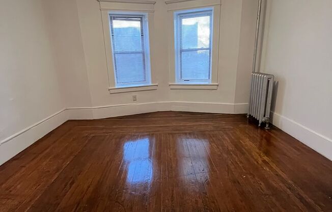 1 bed, 1 bath, $1,200, Unit 304 Union Apt. 2B