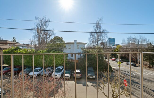 2 beds, 1 bath, 765 sqft, $2,395, Unit 301