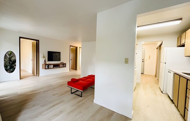 3 beds, 2 baths, 988 sqft, $2,666.66, Unit 304