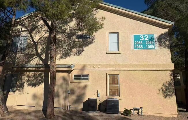 2 beds, 2 baths, $1,670, Unit #2068