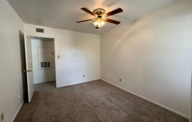 2 beds, 2 baths, 1,000 sqft, $1,275, Unit 1006