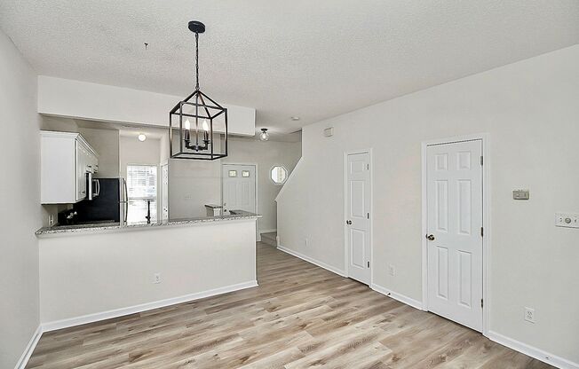 Luxury Townhome minutes from Uptown!