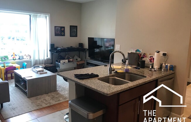 2 beds, 1 bath, 1,000 sqft, $2,550