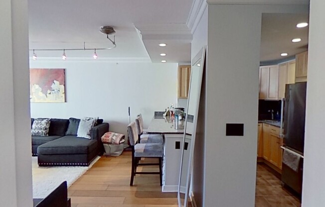 1 bed, 1 bath, 740 sqft, $3,400, Unit 10R