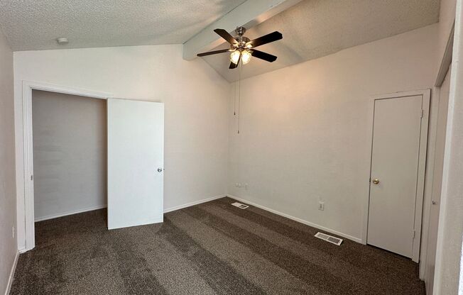 2 beds, 1.5 baths, $1,200, Unit APARTMENT 505