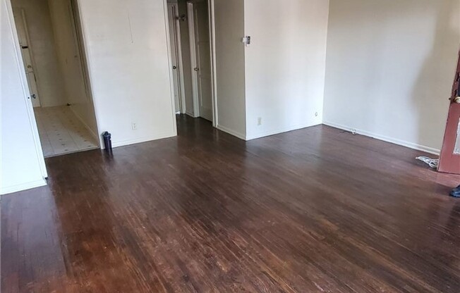 1 bed, 1 bath, 446 sqft, $1,800, Unit 107