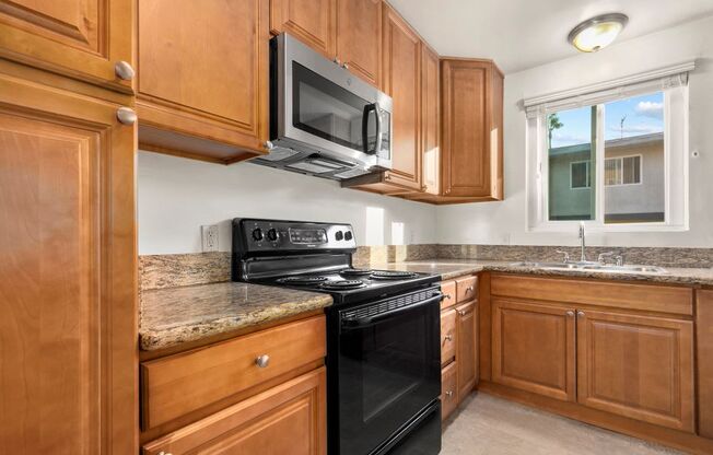 Krystal Terrace Apartments in Sherman Oaks, CA kitchen stainless steal appliances