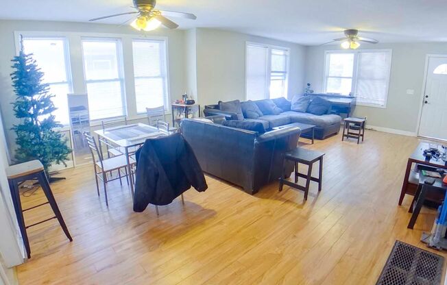 3D Tour Available - 1.5 Blocks to Campus + Washer & Dryer + Off Street Parking + Pet Friendly! Available August 1st!