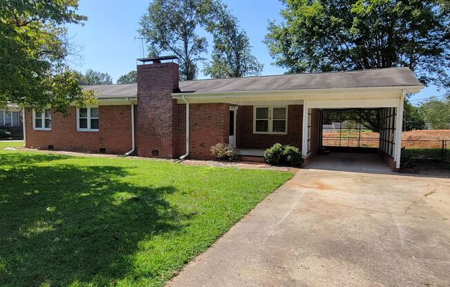 3 Bed, 1.5 Bath Home Available in Marietta